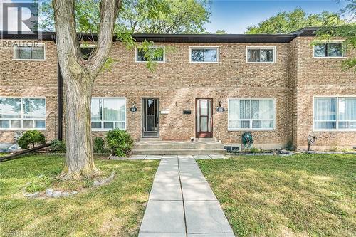 28 RIVERDALE Drive  Hamilton, ON L8E 1J8