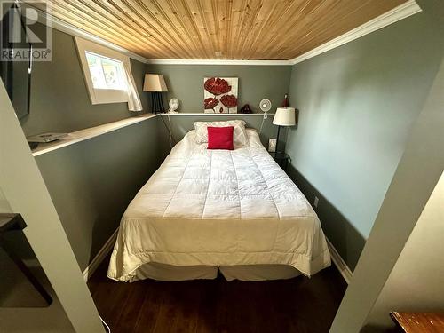 11 Atlantic Drive, Lumsden, NL - Indoor Photo Showing Bedroom