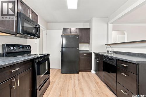1336 Princess Street, Regina, SK - Indoor Photo Showing Kitchen