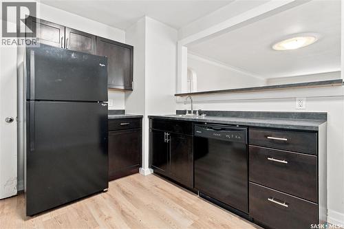 1336 Princess Street, Regina, SK - Indoor Photo Showing Kitchen