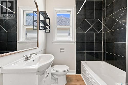 1336 Princess Street, Regina, SK - Indoor Photo Showing Bathroom