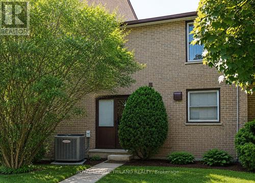 624 WONDERLAND ROAD S  London South (South N), ON N6H 4Y8