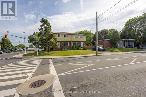 111 Limeridge Road W, Hamilton, ON - Outdoor