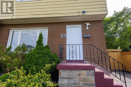 111 Limeridge Road W, Hamilton, ON - Outdoor With Exterior