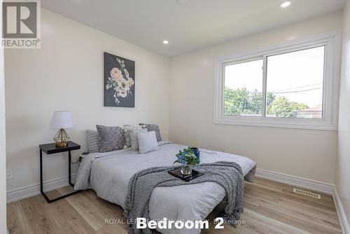 111 Limeridge Road W, Hamilton, ON - Indoor Photo Showing Bedroom