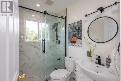 111 Limeridge Road W, Hamilton, ON - Indoor Photo Showing Bathroom