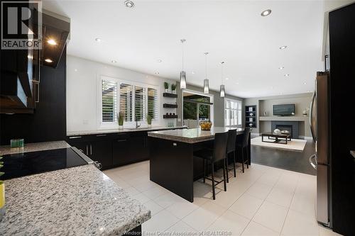 6181 Silver Maple, Lasalle, ON - Indoor Photo Showing Kitchen With Upgraded Kitchen