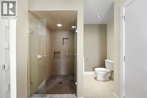 6181 Silver Maple, Lasalle, ON - Indoor Photo Showing Bathroom