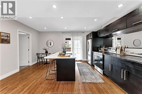 1362 Elsmere, Windsor, ON - Indoor Photo Showing Kitchen