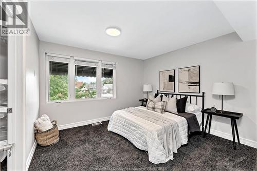 1362 Elsmere, Windsor, ON - Indoor Photo Showing Bedroom