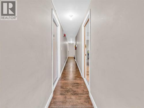 751 Windsor Avenue, Windsor, ON - Indoor Photo Showing Other Room