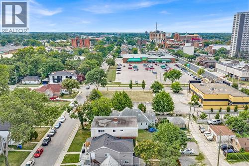 751 Windsor Avenue, Windsor, ON - Outdoor With View