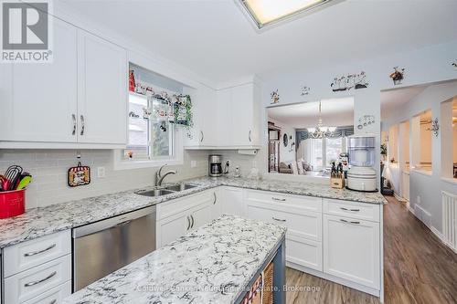 392 Imperial Road S, Guelph (Willow West/Sugarbush/West Acres), ON - Indoor Photo Showing Kitchen With Double Sink