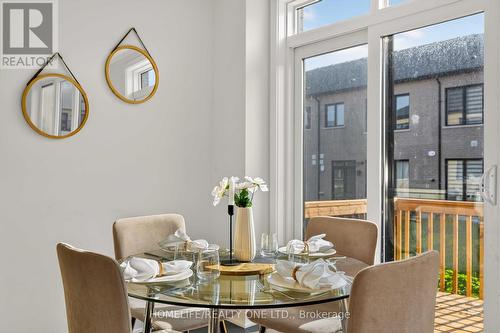 10 Harvey Bunker Crescent, Markham, ON - Indoor Photo Showing Dining Room