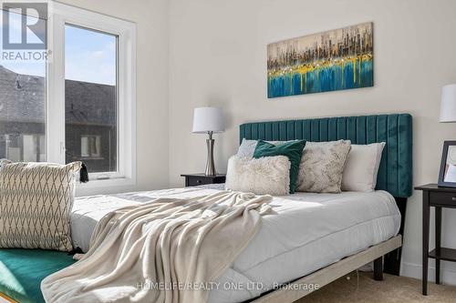 10 Harvey Bunker Crescent, Markham, ON - Indoor Photo Showing Bedroom