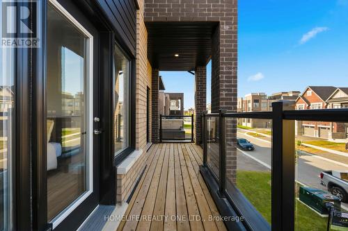 10 Harvey Bunker Crescent, Markham, ON - Outdoor