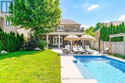114 SELWYN ROAD  Richmond Hill, ON L4E 5E3