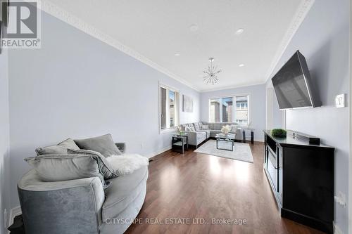 5517 Meadowcrest Avenue, Mississauga, ON - Indoor Photo Showing Living Room