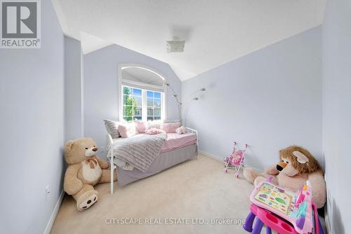 5517 Meadowcrest Avenue, Mississauga, ON - Indoor Photo Showing Bedroom