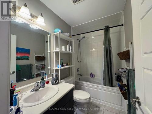 543 Goldenrod Lane, Kitchener, ON - Indoor Photo Showing Bathroom