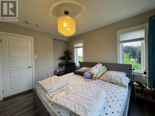 543 Goldenrod Lane, Kitchener, ON - Indoor Photo Showing Bedroom