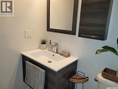 320 510 Prairie Avenue, Saskatoon, SK - Indoor Photo Showing Bathroom