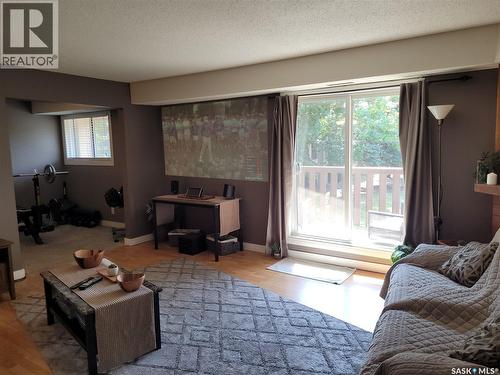 320 510 Prairie Avenue, Saskatoon, SK - Indoor Photo Showing Living Room