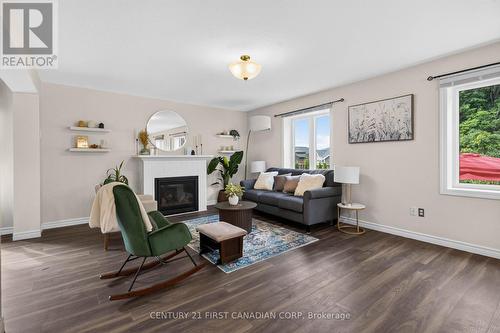 10 Birchall Lane, St. Thomas, ON - Indoor Photo Showing Living Room With Fireplace