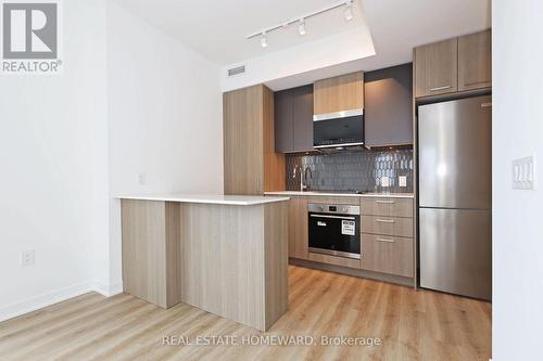 1703 - 10 Oak Street, Toronto, ON 