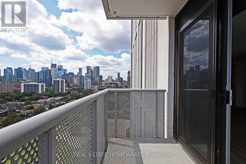 1703 - 10 Oak Street, Toronto, ON 