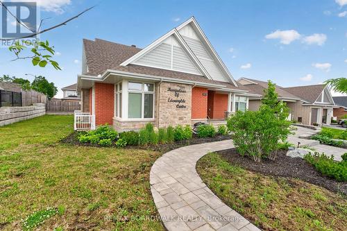 Exclusive Access Community Bungalow- $300/yr - 224 Maygrass Way, Ottawa, ON - Outdoor