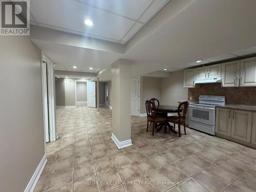 33 HAMMERSTONE CRESCENT , Vaughan, Ontario L4J 8B4 2