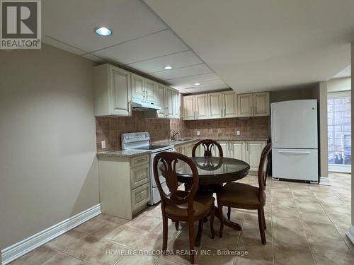 33 HAMMERSTONE CRESCENT , Vaughan, Ontario L4J 8B4 3
