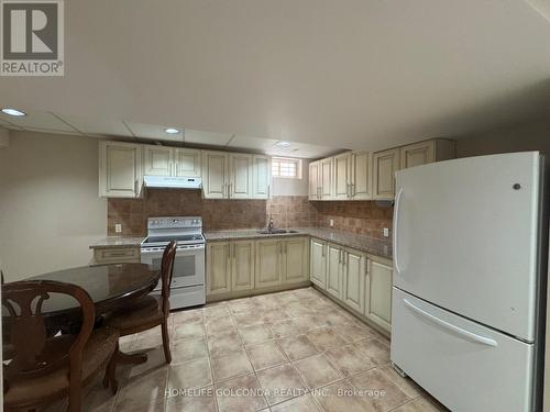 33 HAMMERSTONE CRESCENT , Vaughan, Ontario L4J 8B4 4