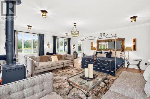 1076 Beaver Lane, Springwater, ON 