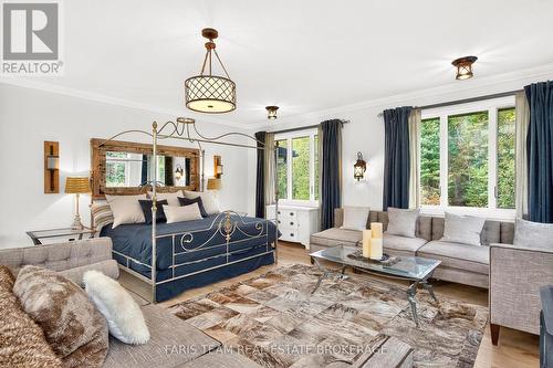 1076 Beaver Lane, Springwater, ON 