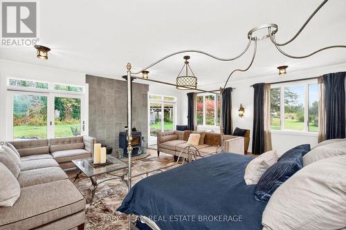 1076 Beaver Lane, Springwater, ON 