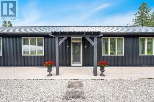 1076 Beaver Lane, Springwater, ON 