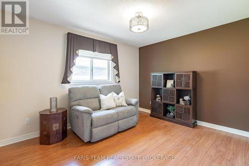 157 Emms Drive, Barrie, ON - Indoor