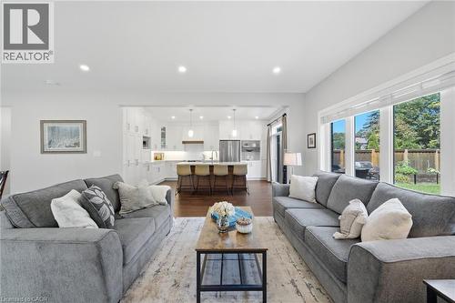 401 Valridge Drive, Ancaster, ON - Indoor Photo Showing Living Room