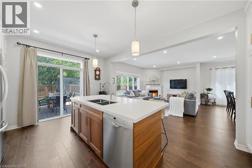 401 Valridge Drive, Ancaster, ON - Indoor Photo Showing Kitchen With Double Sink