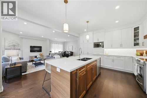 401 Valridge Drive, Ancaster, ON - Indoor Photo Showing Kitchen With Double Sink With Upgraded Kitchen