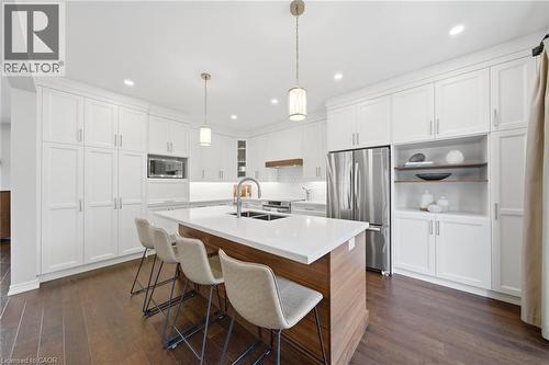 401 Valridge Drive, Ancaster, ON - Indoor Photo Showing Kitchen With Double Sink With Upgraded Kitchen