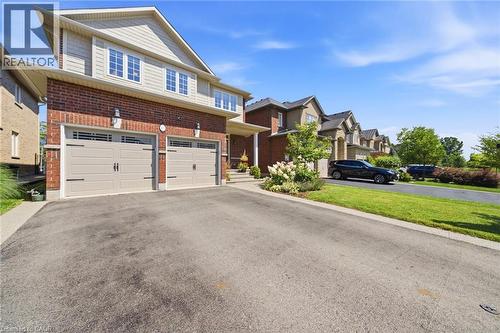 401 Valridge Drive, Ancaster, ON - Outdoor