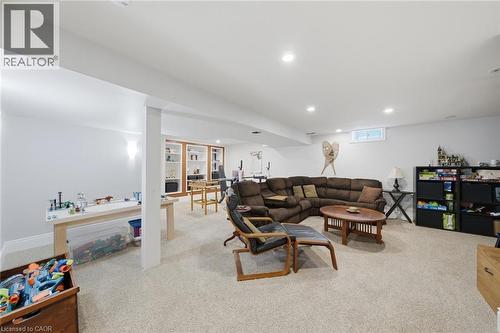 401 Valridge Drive, Ancaster, ON - Indoor