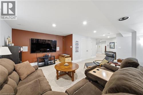 401 Valridge Drive, Ancaster, ON - Indoor Photo Showing Living Room