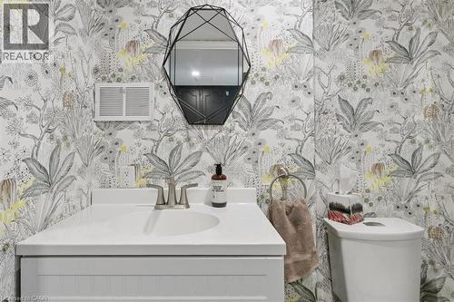 Half bathroom - 138 Blueridge Avenue, Kitchener, ON 