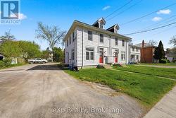 20 CHARLOTTE STREET Belleville (Belleville Ward), ON K8P 1E2