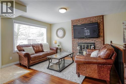 241 GUELPH Avenue Unit# A , Cambridge, Ontario N3C 1A9 3
