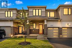 709 DERREEN AVENUE Ottawa, ON K2S 2Z2
